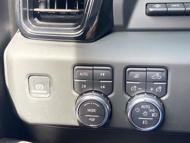 Used 2024 GMC Sierra 2500 AT4X AWD/4WD image 14