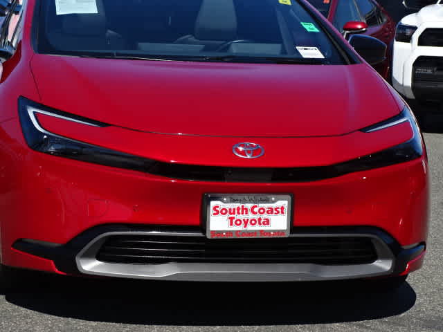 Used 2024 Toyota Prius FWD image 4