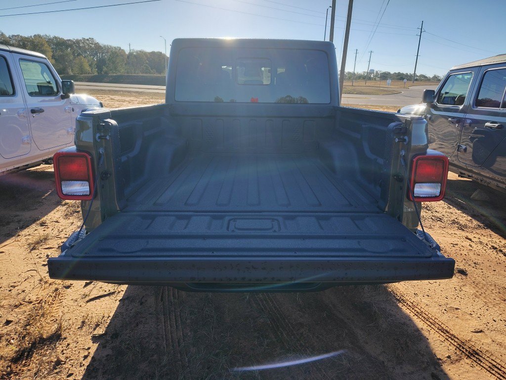 New 2026 Jeep Gladiator Sport AWD/4WD image 28