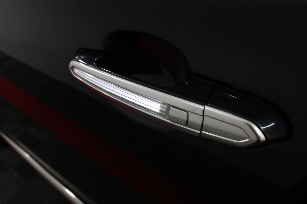 Used 2013 Cadillac XTS Luxury w/ Driver Awareness Package image 14