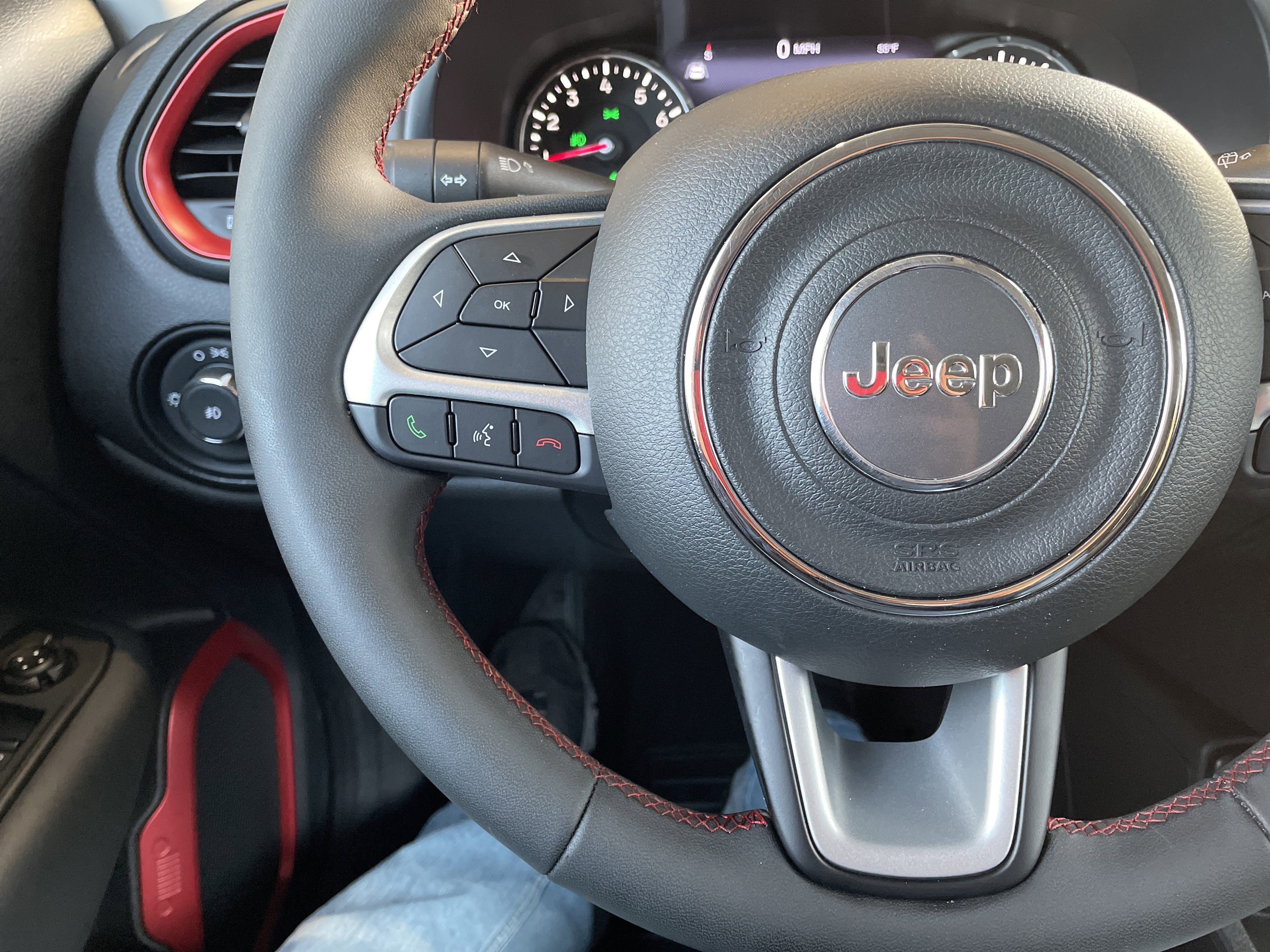 Used 2023 Jeep Renegade Trailhawk image 12