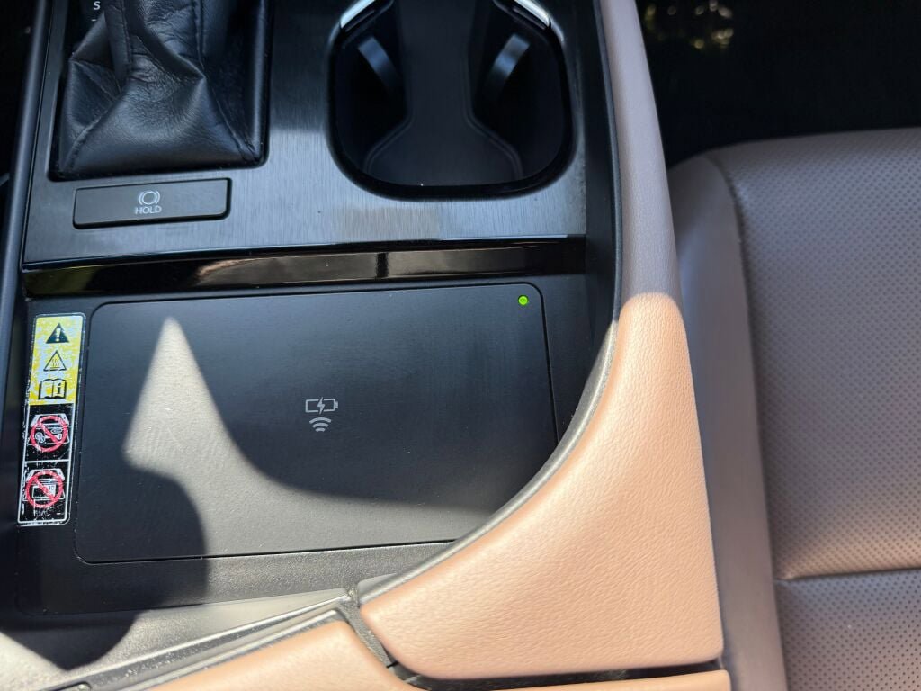 Used 2023 Lexus ES 350 w/ Premium Package image 21