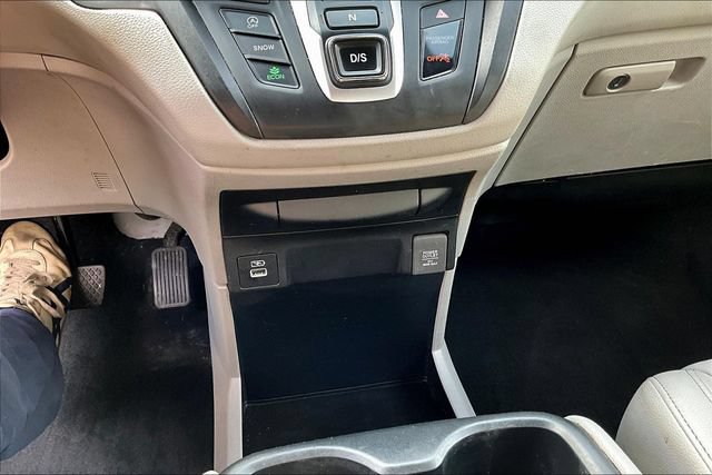 Used 2023 Honda Odyssey EX-L image 16