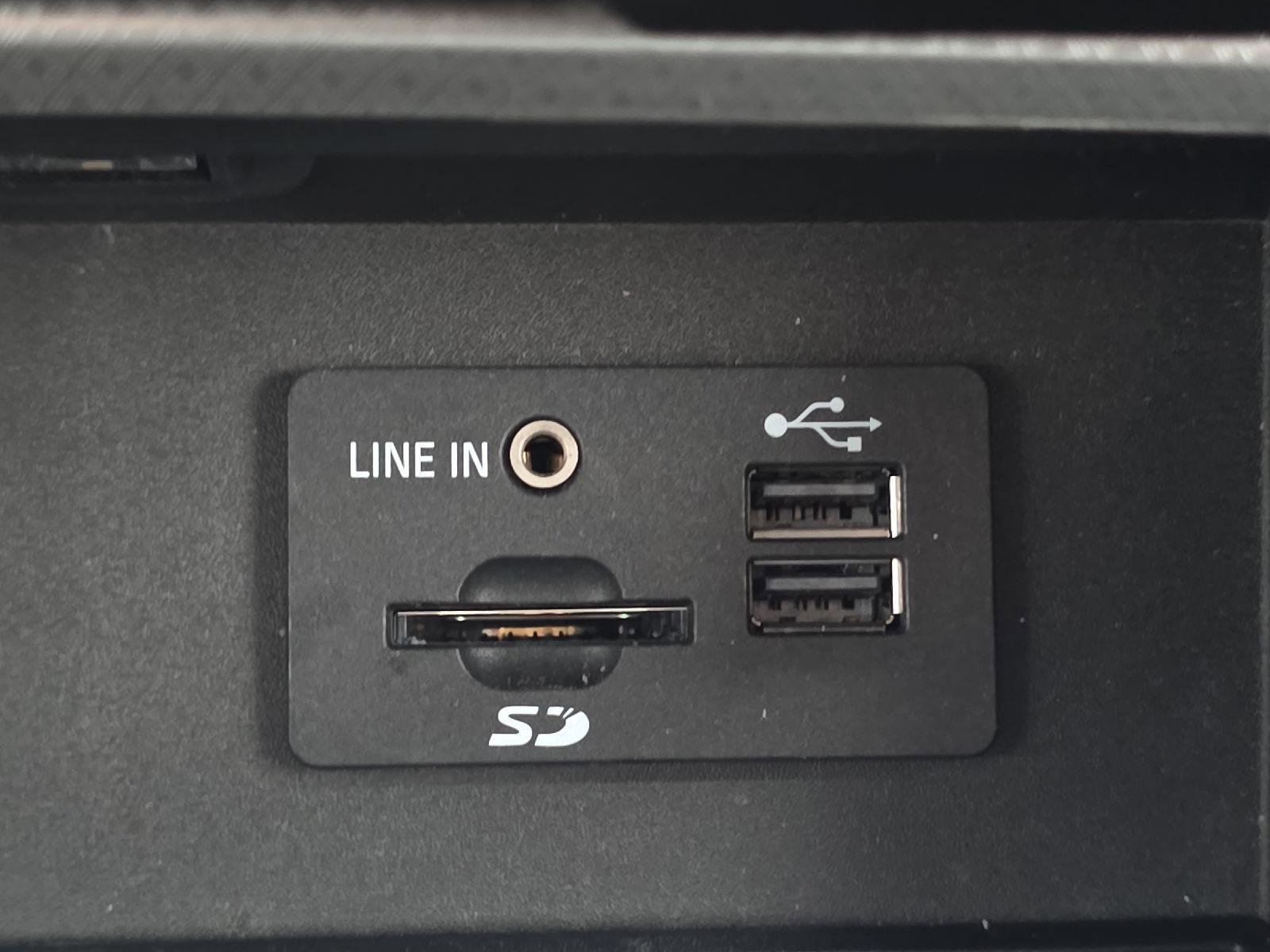 Used 2015 Ford F150 XLT w/ Equipment Group 302A Luxury image 28