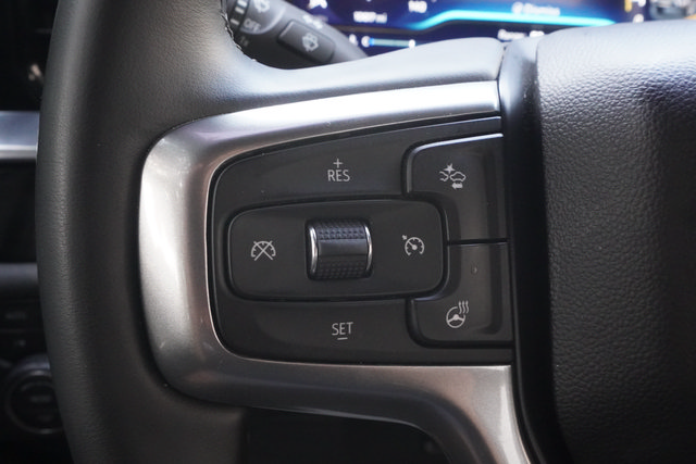 Used 2025 Chevrolet Silverado 2500 LTZ w/ LTZ Convenience Package AWD/4WD image 17