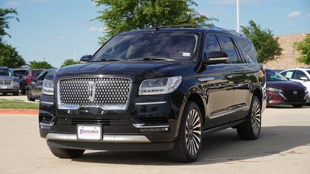 Used 2019 Lincoln Navigator L Reserve AWD/4WD image 3