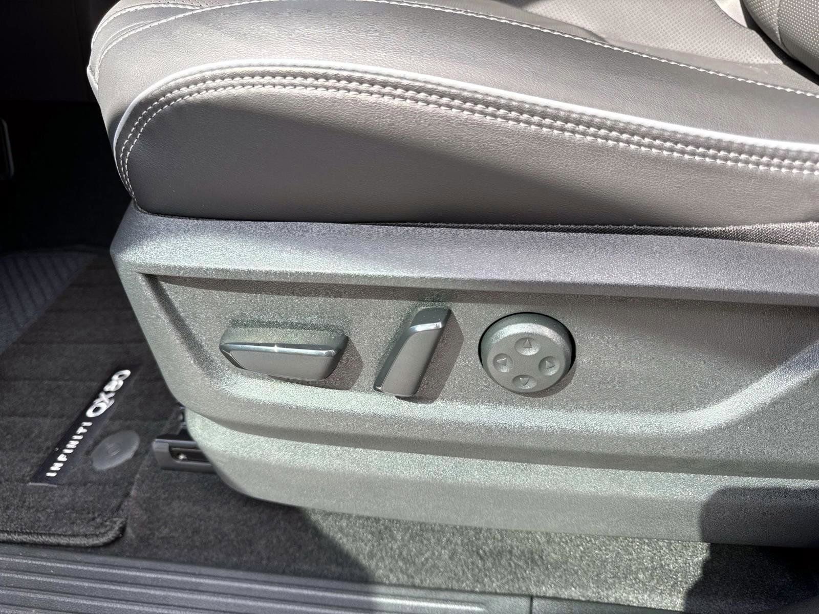 New 2026 INFINITI QX80 Luxe w/ Cargo Package image 10