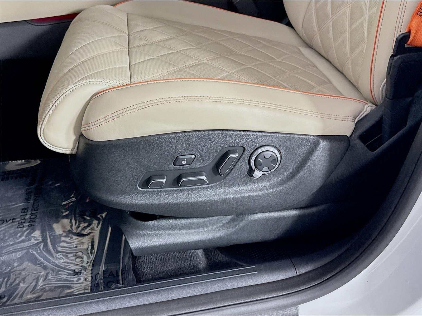Certified 2026 Genesis GV70 3.5T Sport Prestige AWD/4WD image 22