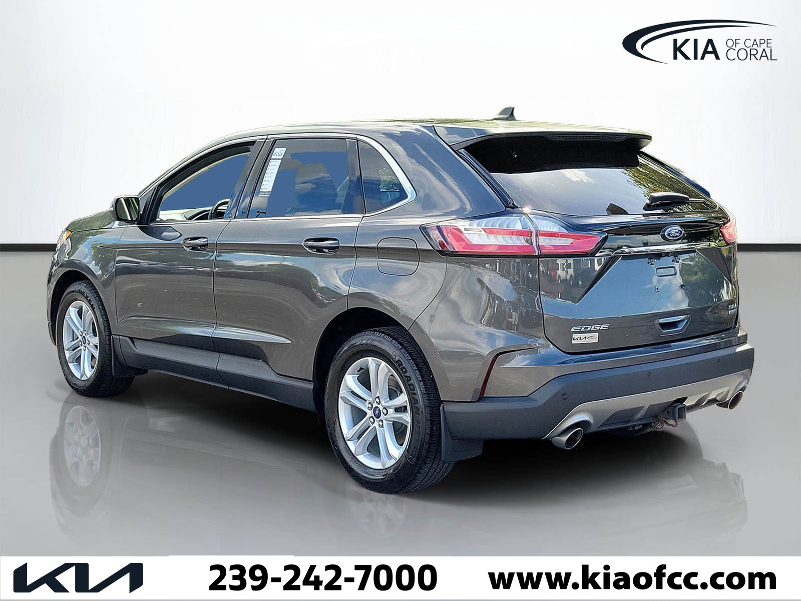 Used 2020 Ford Edge SEL w/ Convenience Package AWD/4WD image 4