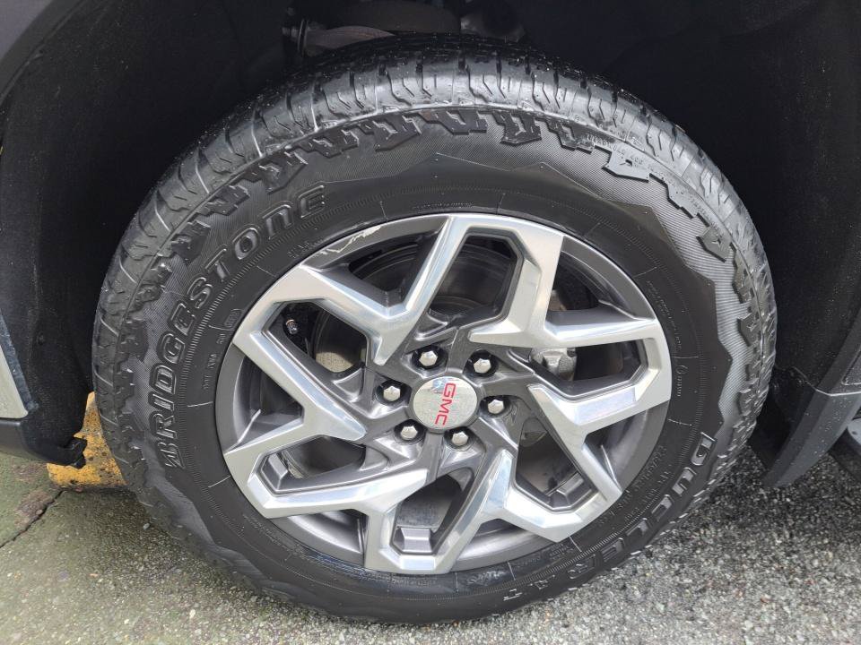 Used 2023 GMC Sierra 1500 SLT w/ SLT Premium Package AWD/4WD image 22