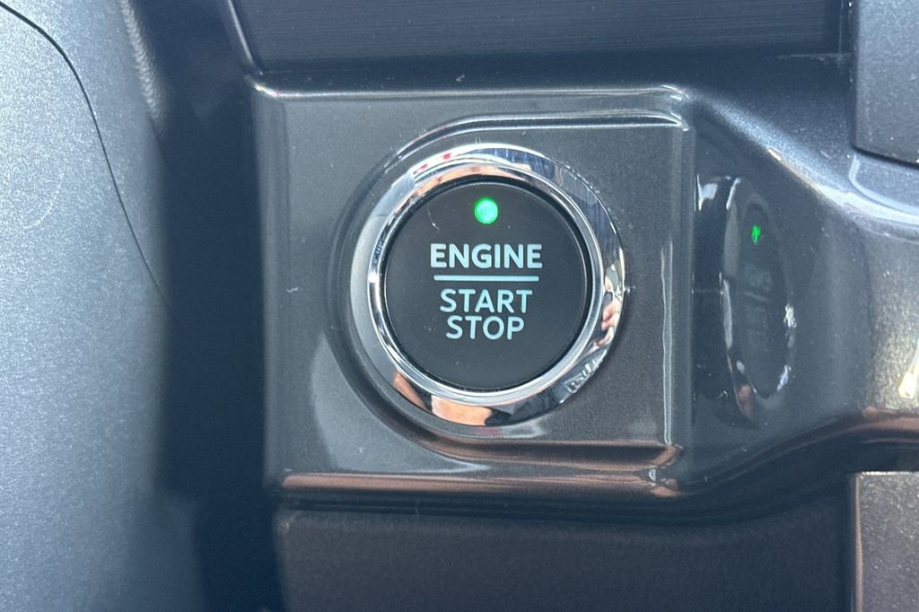 Used 2022 Ford F150 XLT w/ Equipment Group 302A High image 25