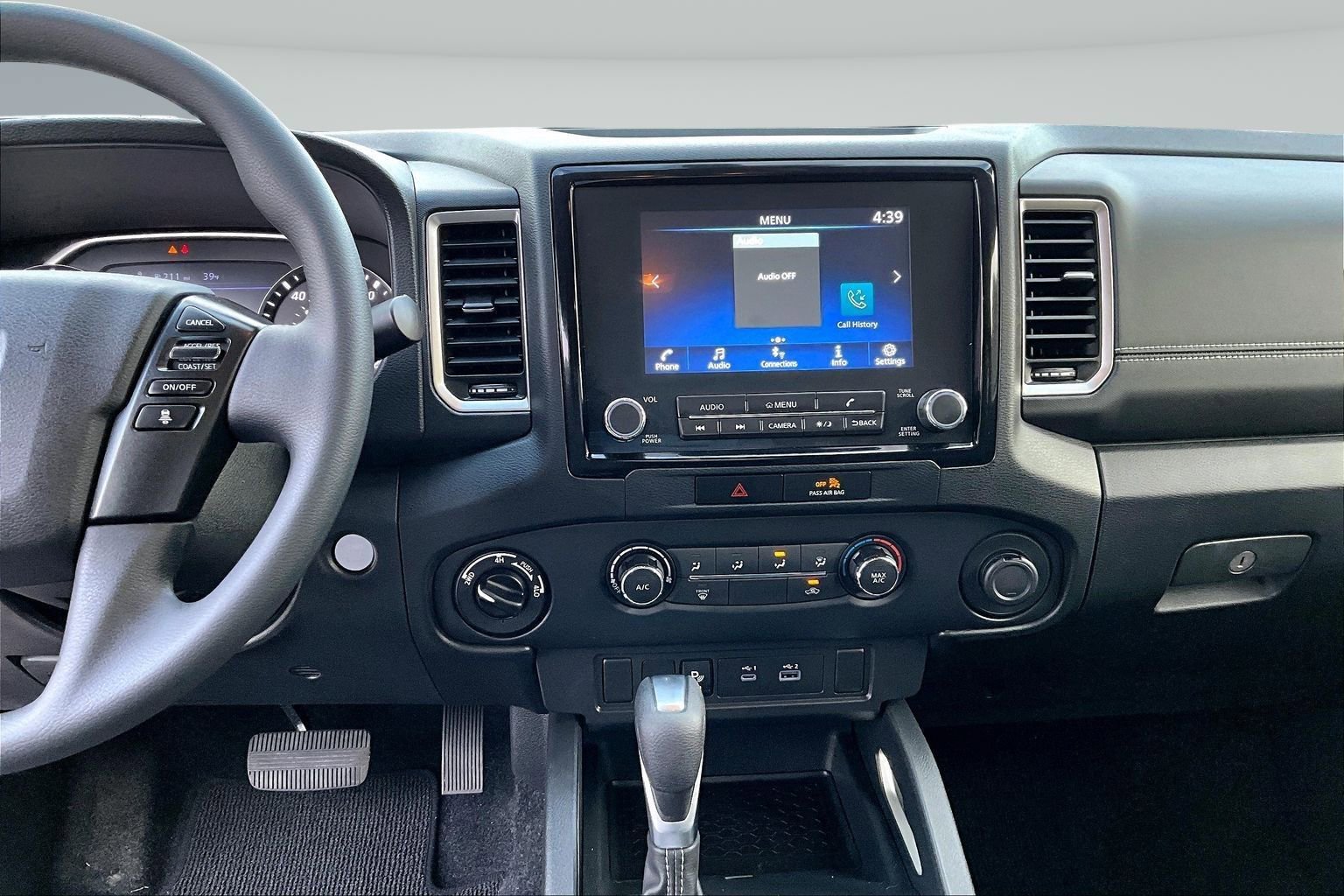 Used 2022 Nissan Frontier SV w/ Technology Package image 10