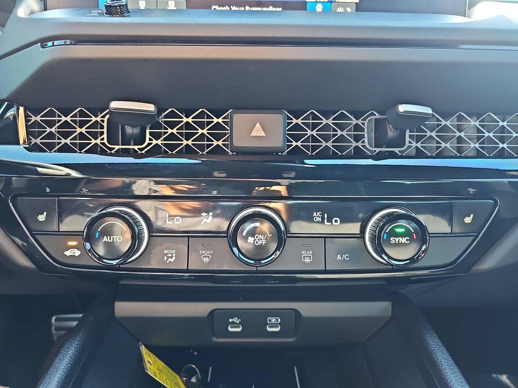 Used 2025 Honda Accord Sport image 28