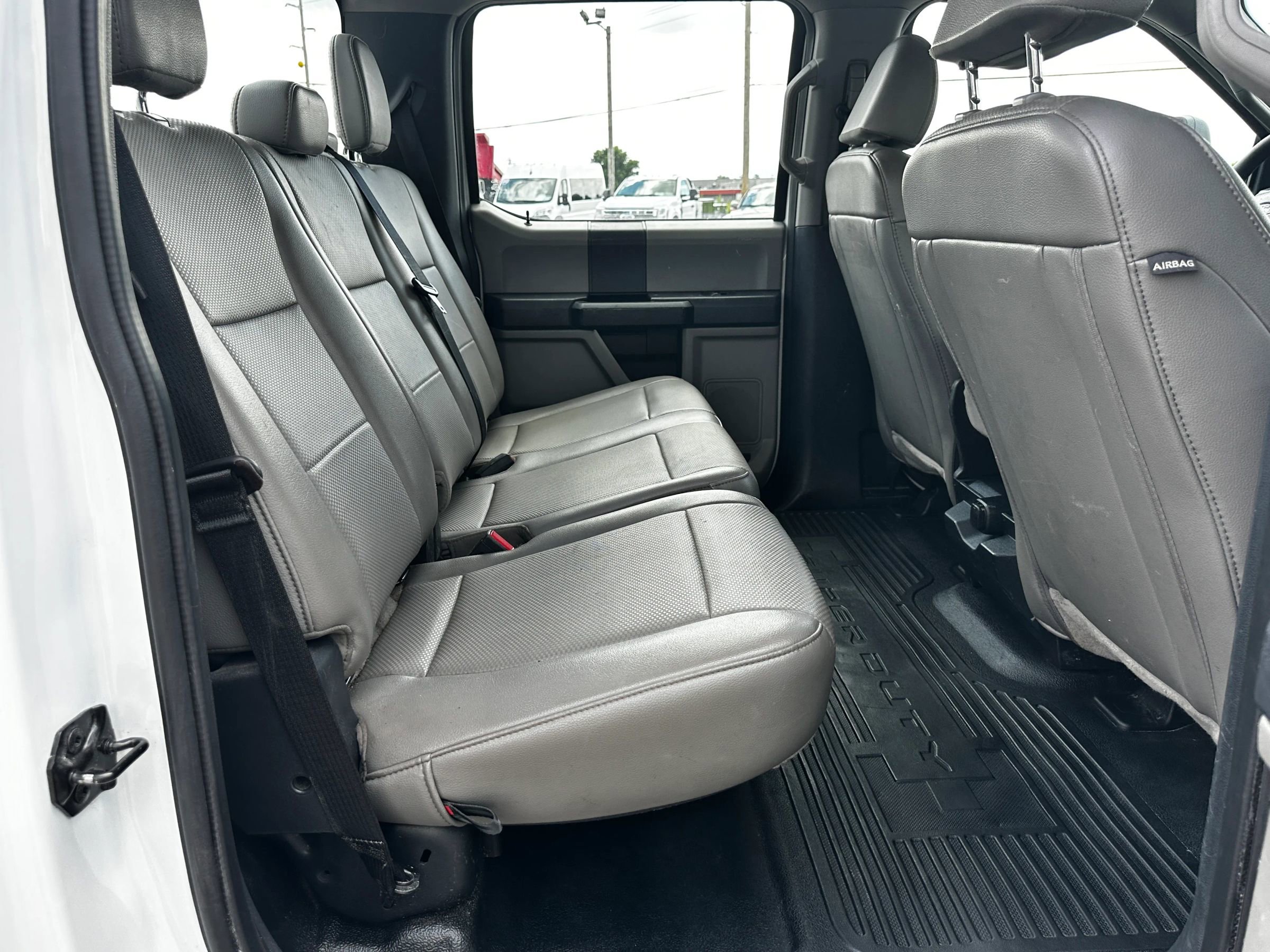 Used 2022 Ford F250 XL w/ Power Equipment Group image 32