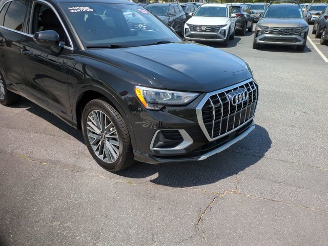 Used 2022 Audi Q3 2.0T Premium image 3