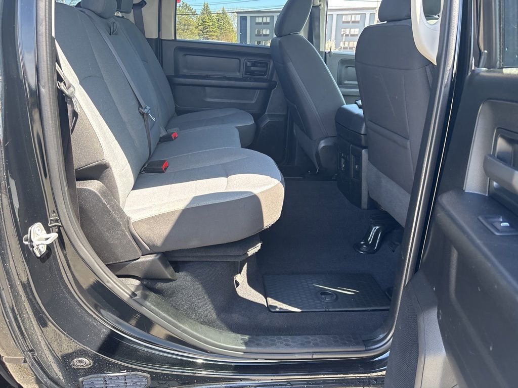 Used 2022 RAM 1500 Classic Tradesman AWD/4WD image 25