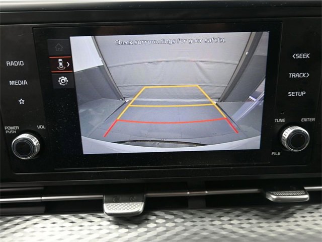 Used 2024 Kia Carnival LX image 32