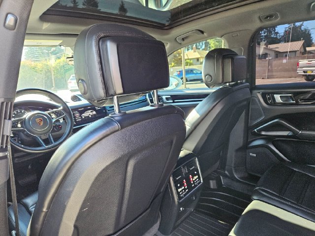 Used 2020 Porsche Cayenne E-Hybrid AWD/4WD image 20