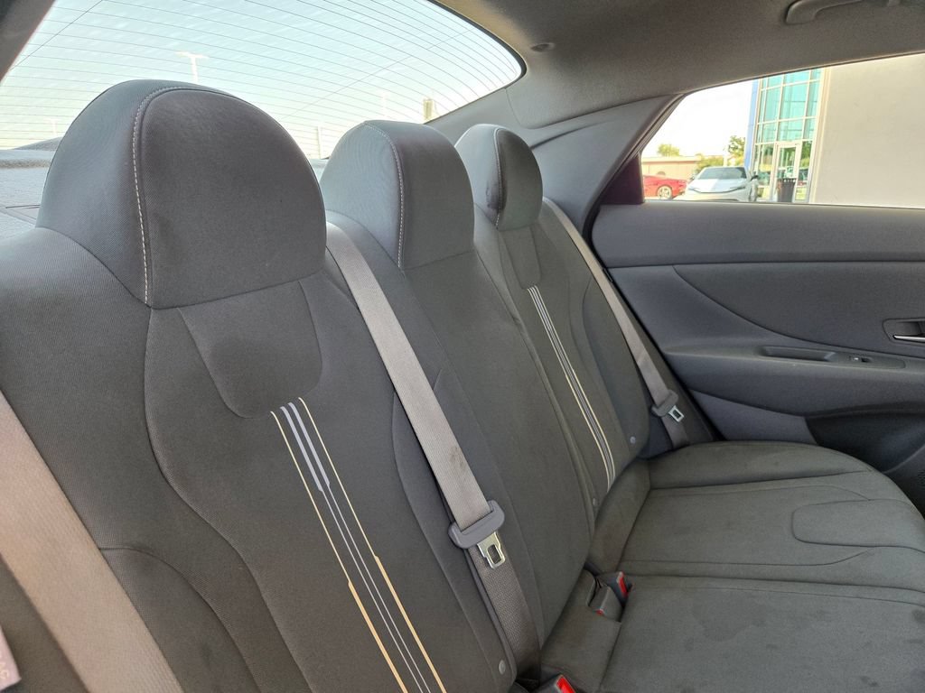 Used 2025 Hyundai Elantra Sport FWD image 24