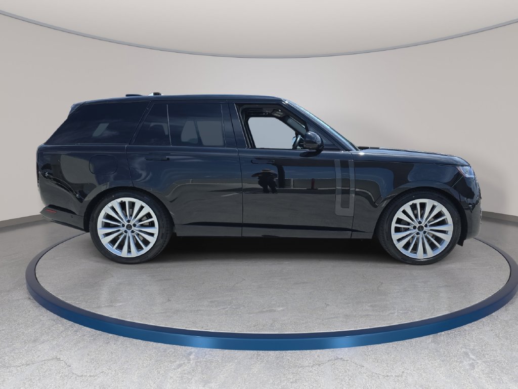 New 2026 Land Rover Range Rover SE AWD/4WD image 4
