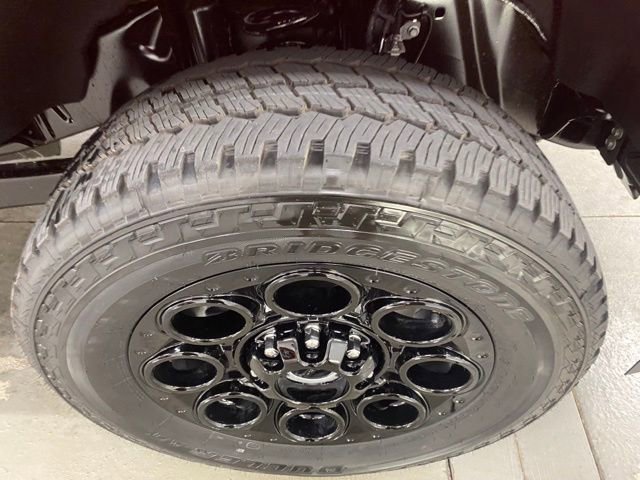 New 2025 Ford F250 Lariat w/ Black Appearance Package image 5