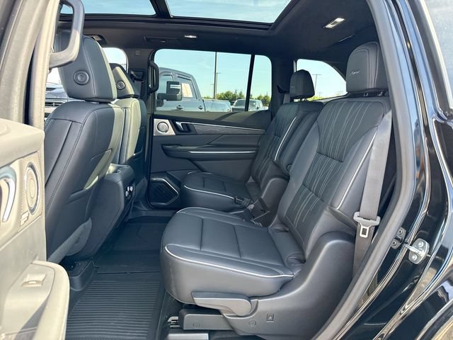 New 2027 Buick Enclave Avenir w/ LPO, Floor Liner Package FWD image 23