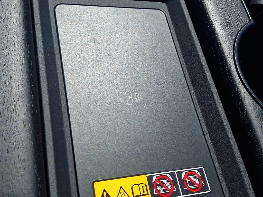 Used 2025 Lexus LX 600 4WD w/ Accessory Package (2T) image 27