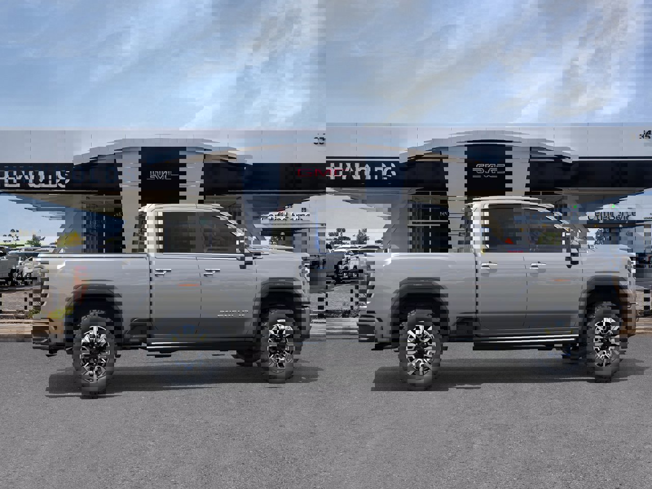 New 2026 GMC Sierra 2500 Denali w/ Denali Reserve Package AWD/4WD image 5