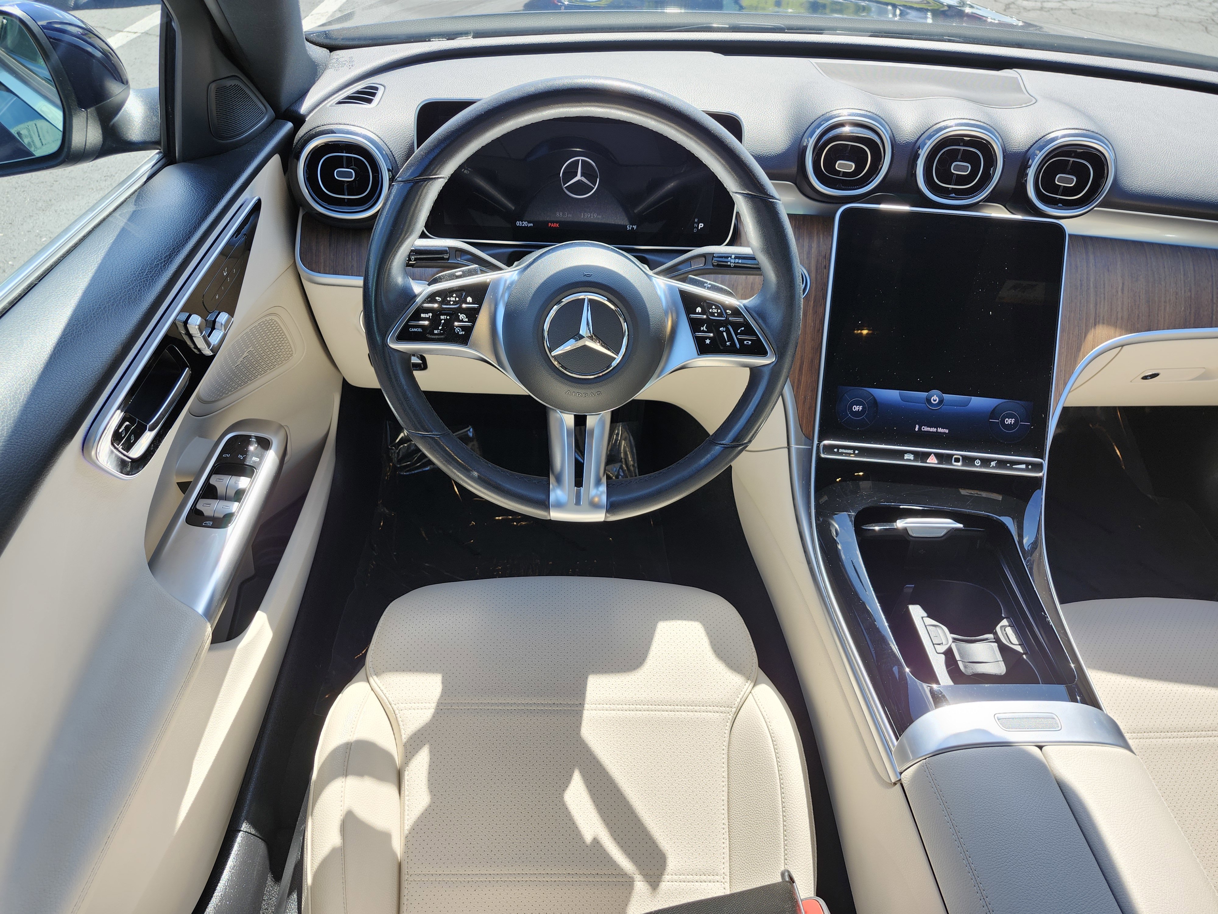Used 2022 Mercedes-Benz C 300 4MATIC Sedan image 31