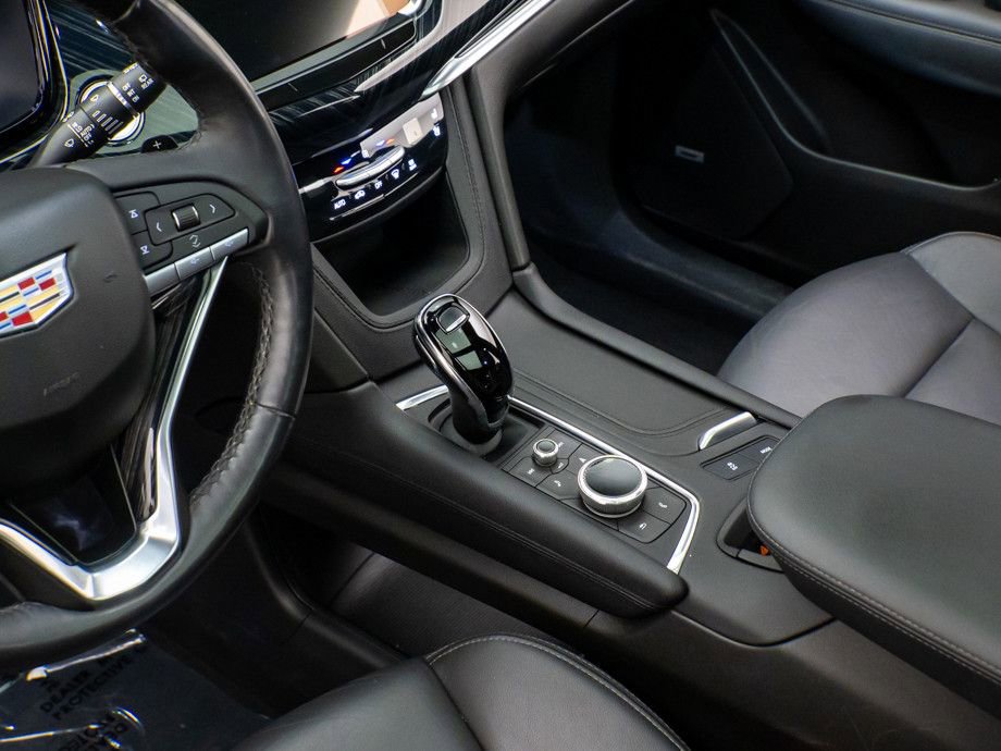 Certified 2023 Cadillac XT6 Premium Luxury w/ Technology Package image 14