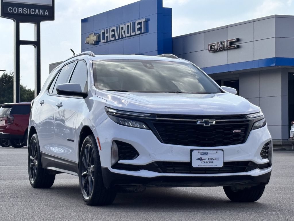 Used 2024 Chevrolet Equinox RS FWD image 2