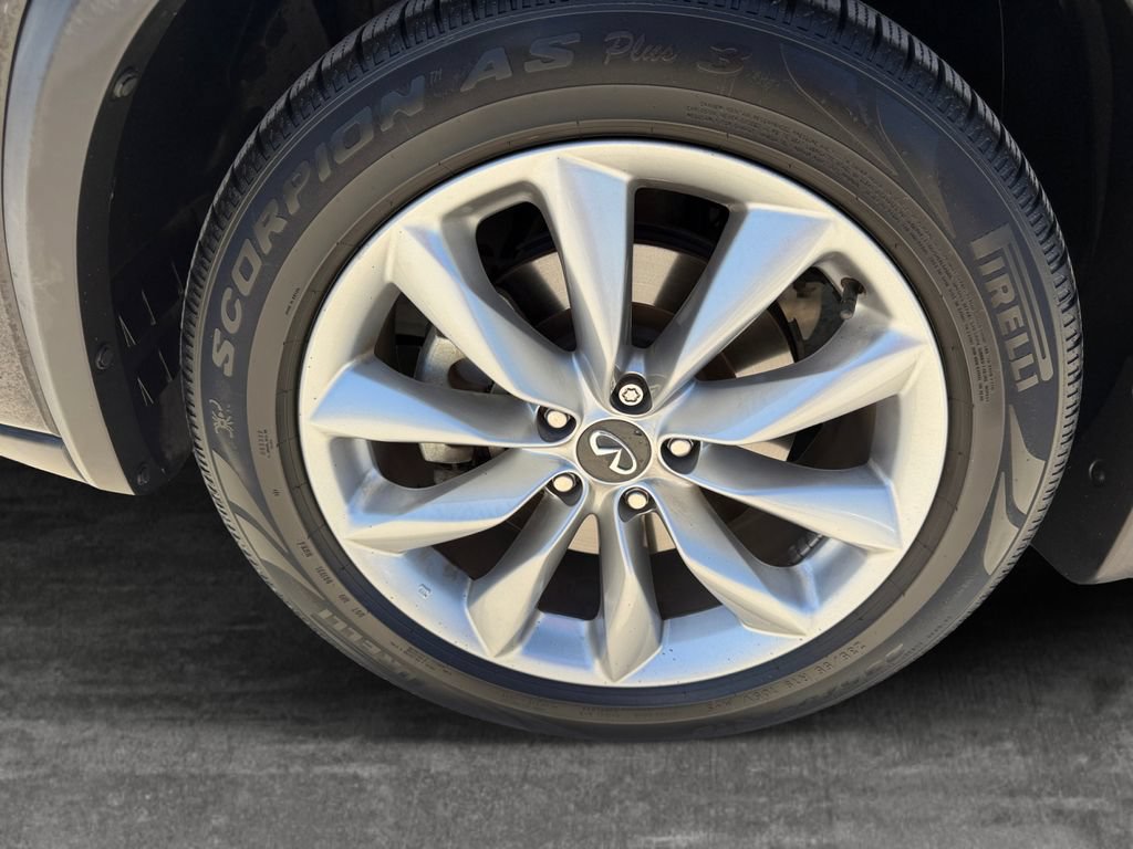 Used 2022 INFINITI QX50 Essential FWD image 9