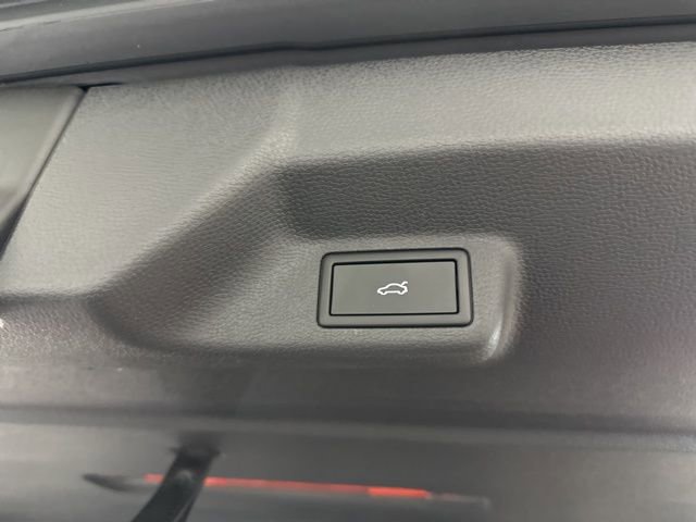 New 2025 Volkswagen ID. Buzz Pro S image 39
