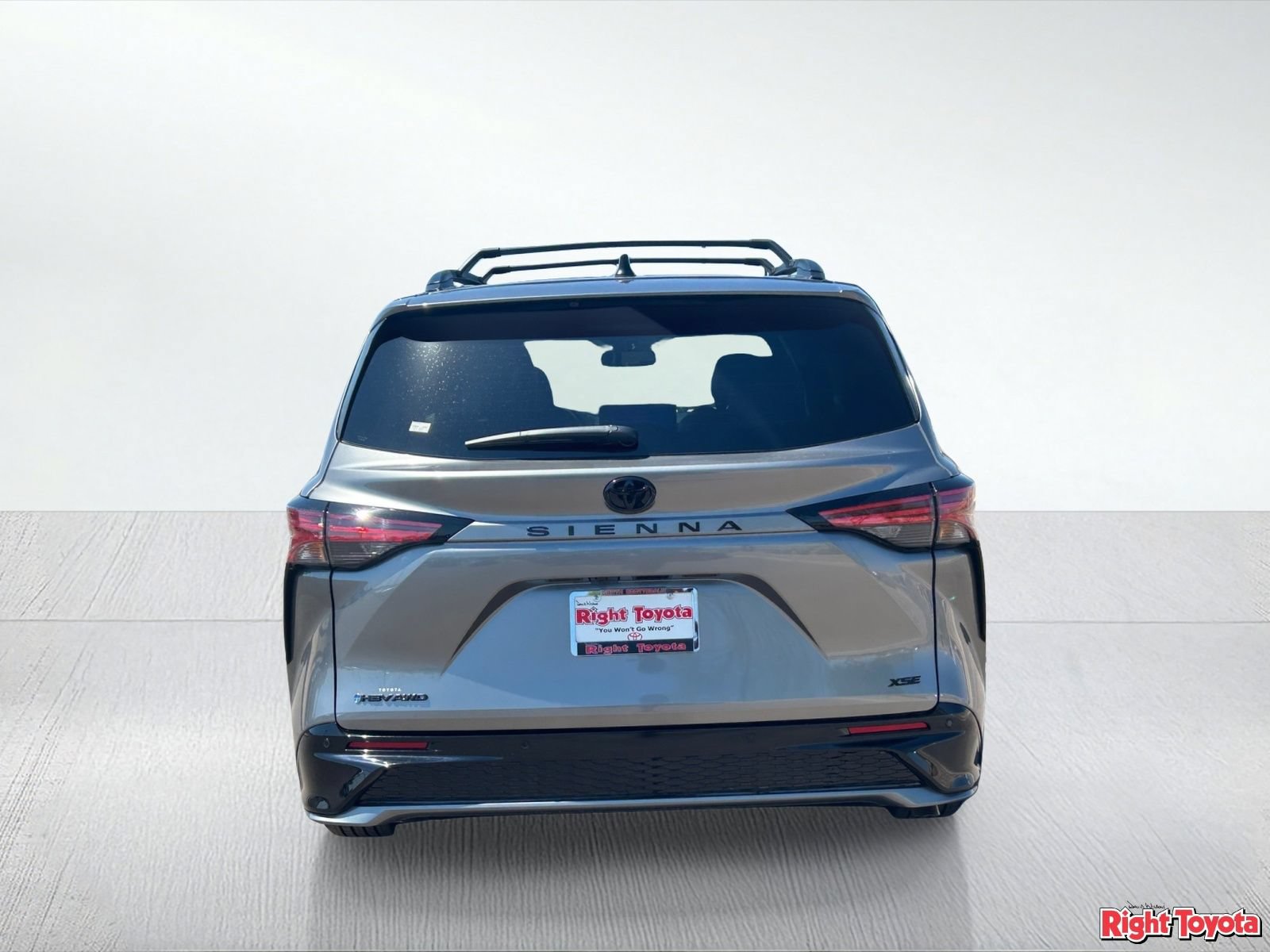New 2026 Toyota Sienna XSE AWD/4WD image 5