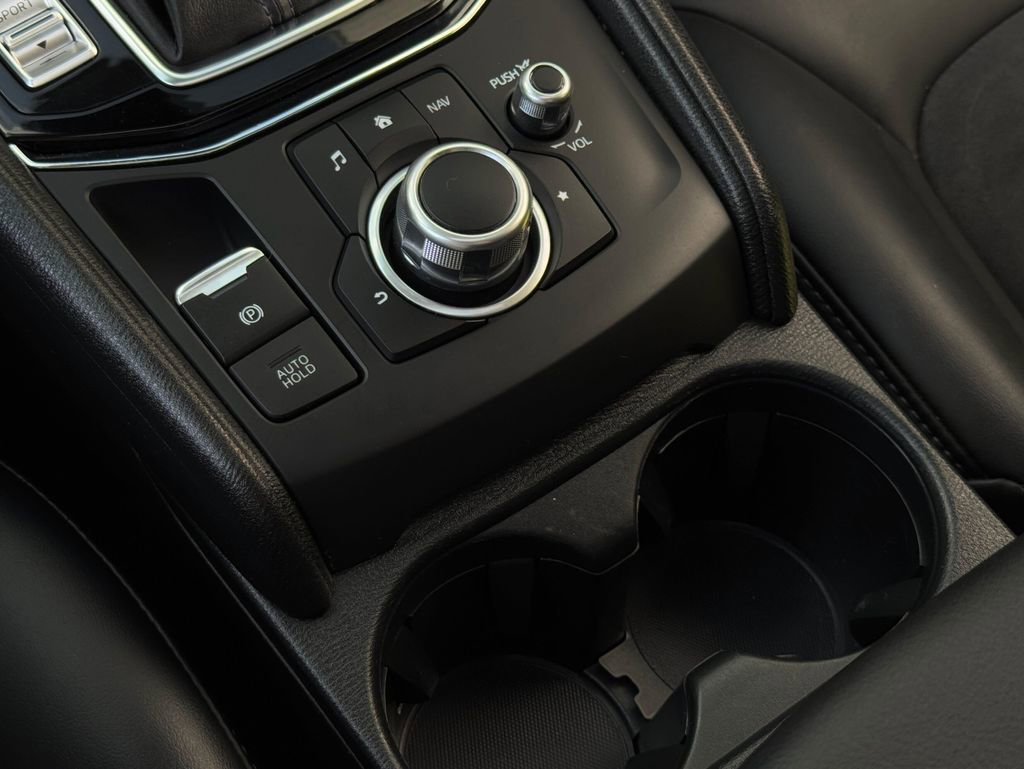 Used 2018 MAZDA CX-5 Touring w/ Preferred Equipment Package AWD/4WD image 35