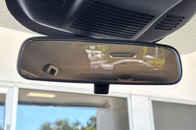 Used 2024 Nissan Rogue SV AWD/4WD image 25