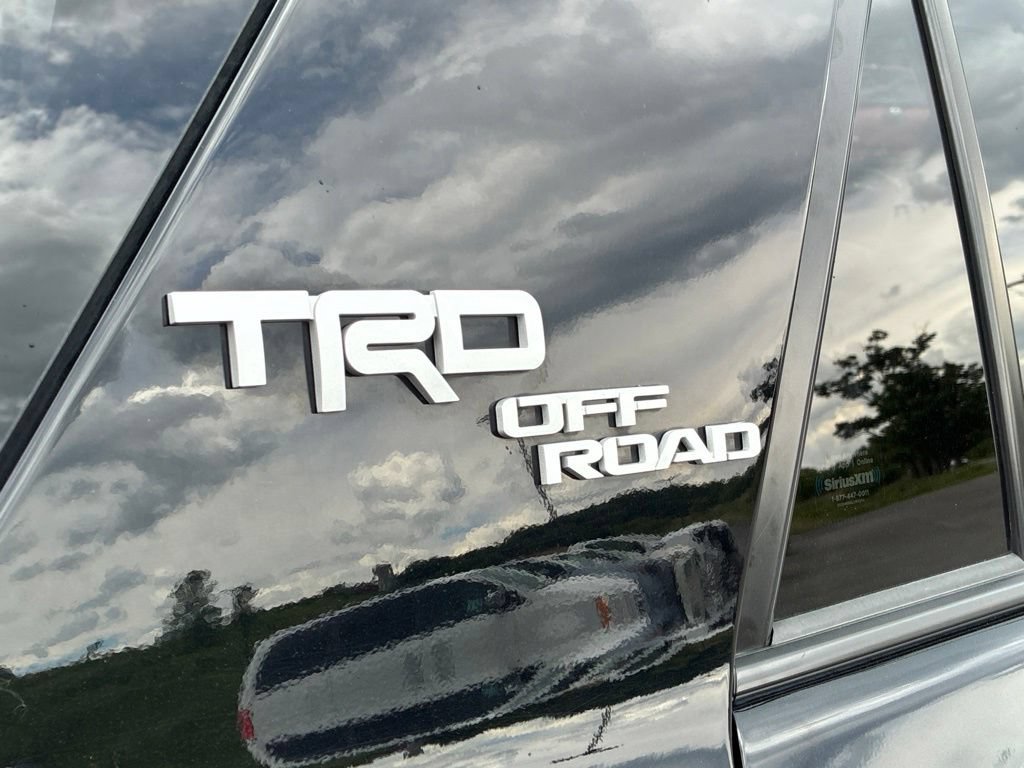 Used 2020 Toyota 4Runner TRD Off-Road Premium w/ Moonroof Package AWD/4WD image 42
