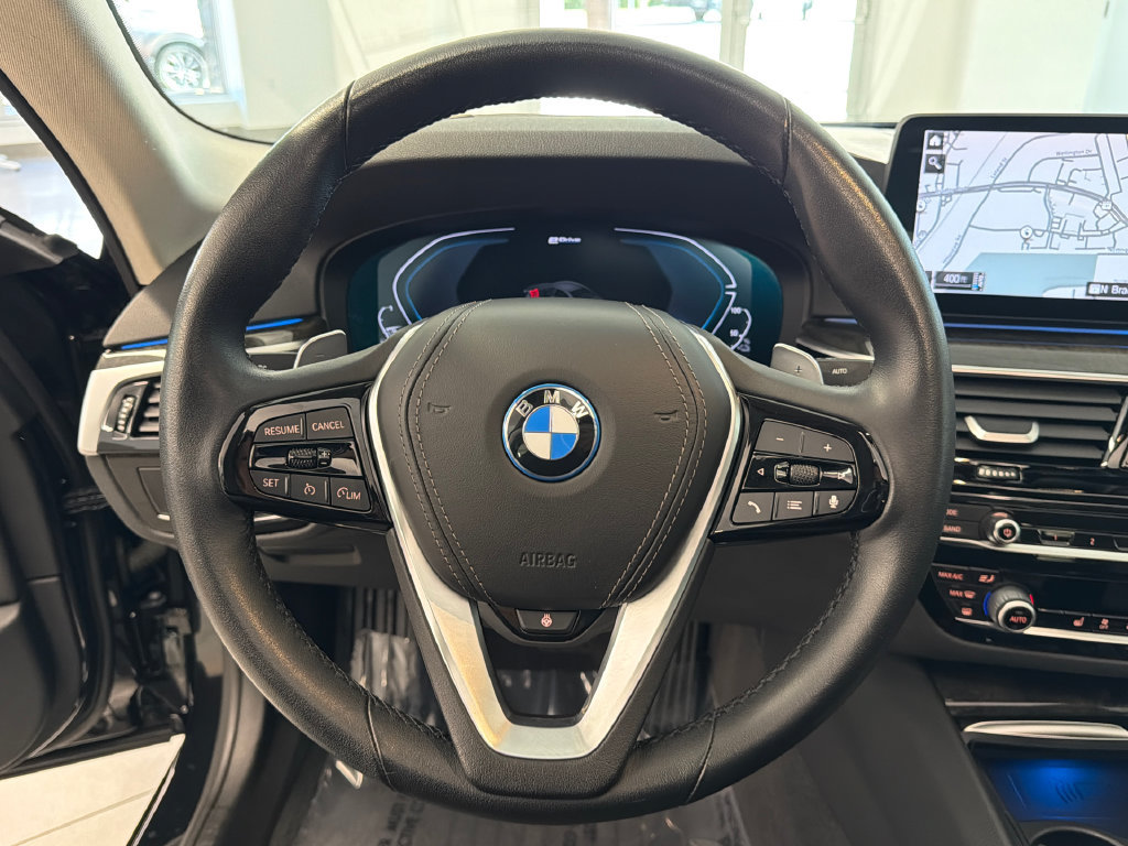 Used 2022 BMW 530e xDrive w/ Convenience Package AWD/4WD image 27