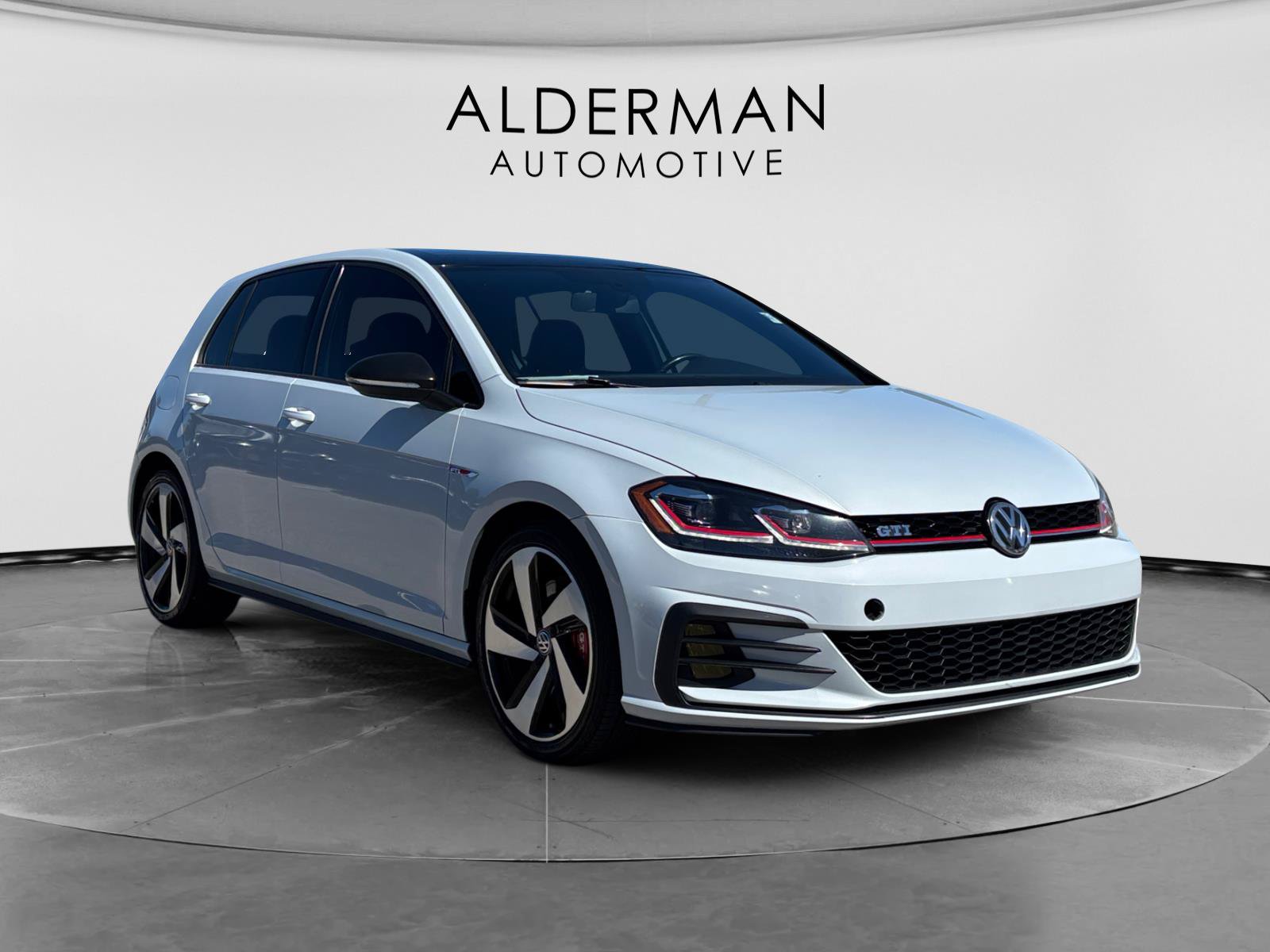 Used 2018 Volkswagen GTI SE w/ SE Leather Package FWD image 7