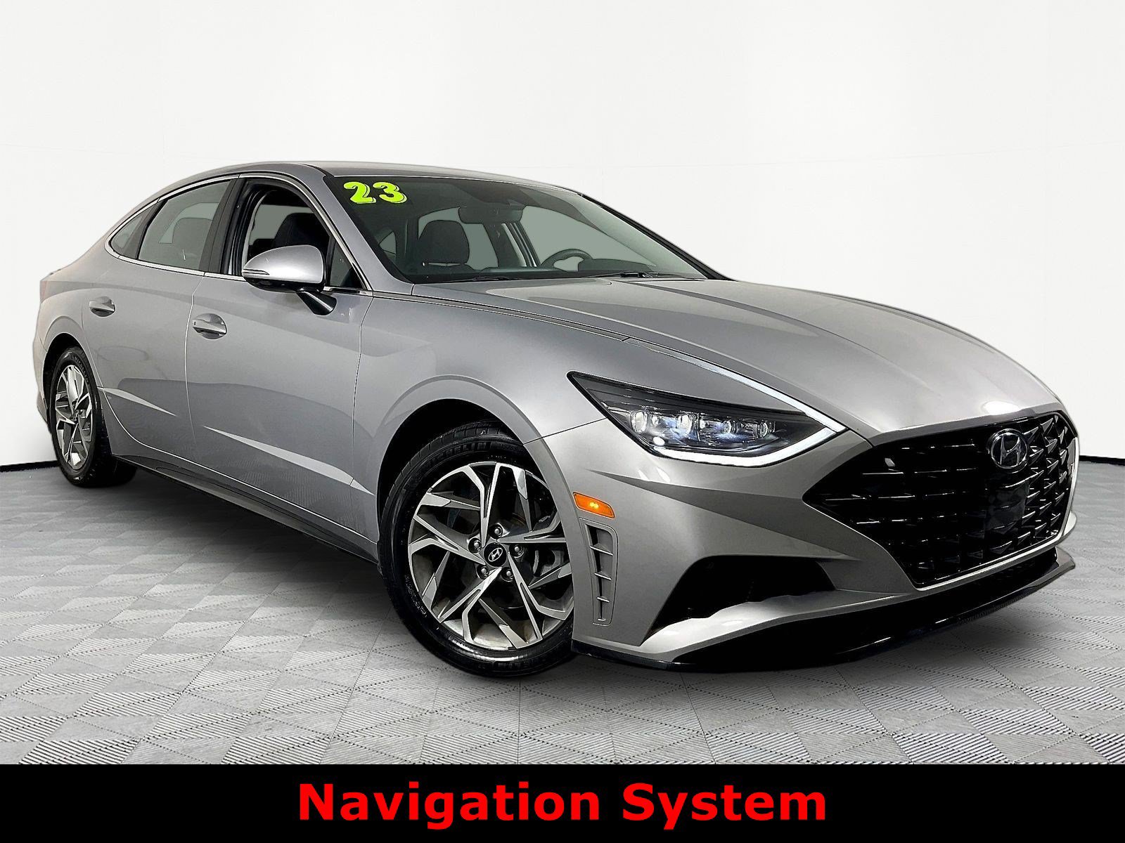 Used 2023 Hyundai Sonata SEL FWD image 3