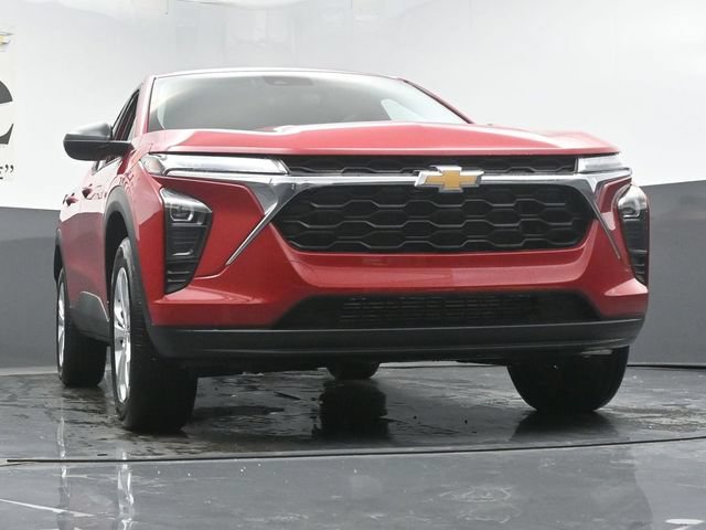 New 2026 Chevrolet Trax LS FWD image 3