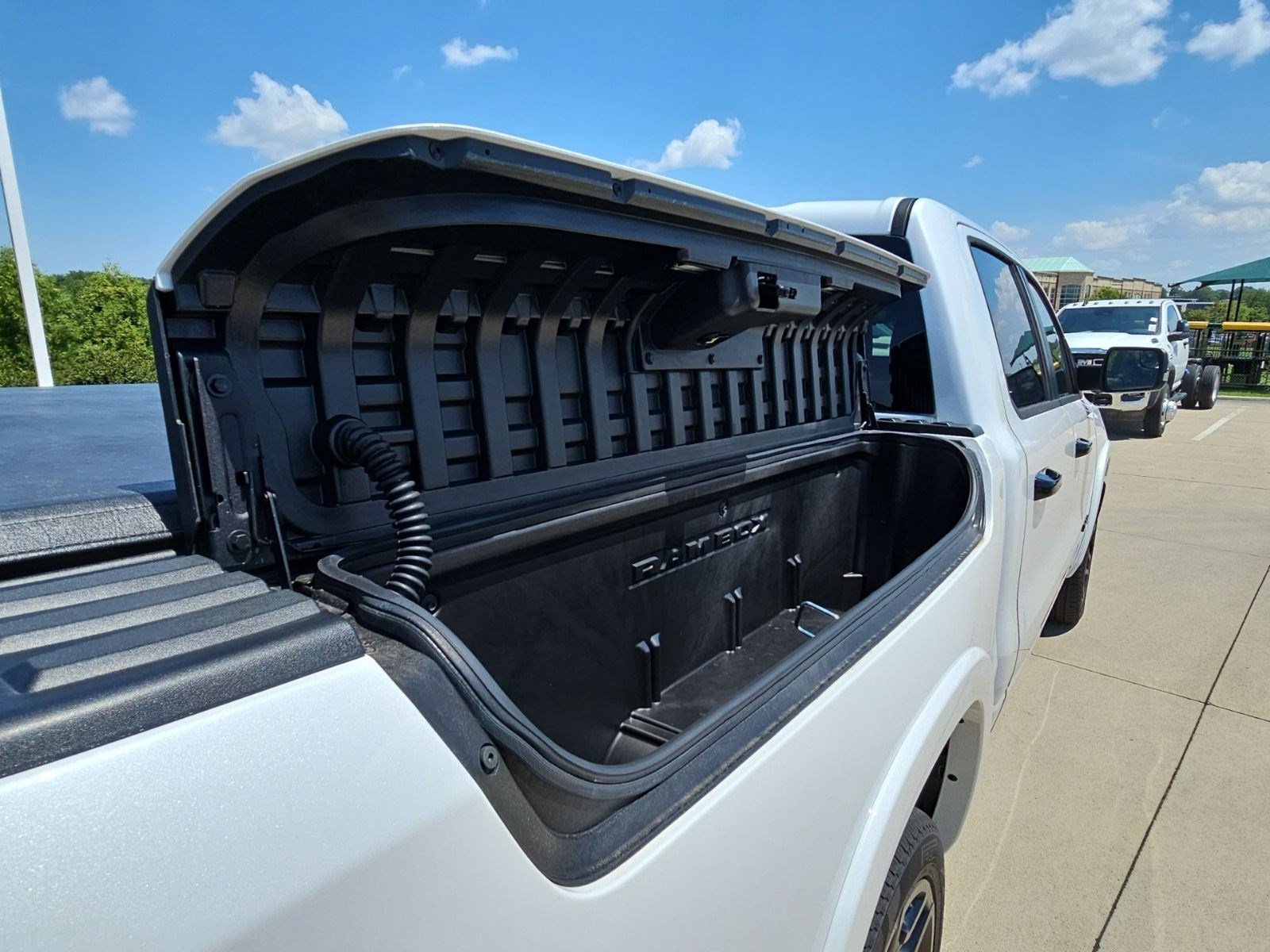 New 2026 RAM 1500 Limited AWD/4WD image 19