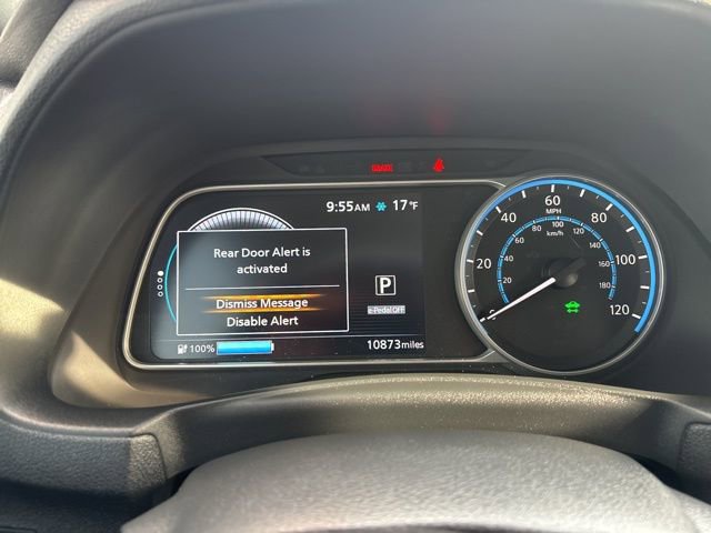 Used 2025 Nissan Leaf S image 38