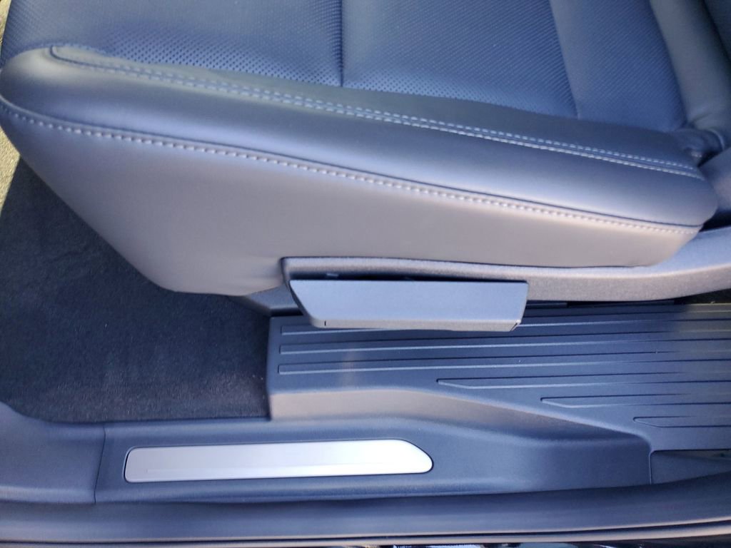 New 2025 Lincoln Navigator L Reserve image 13