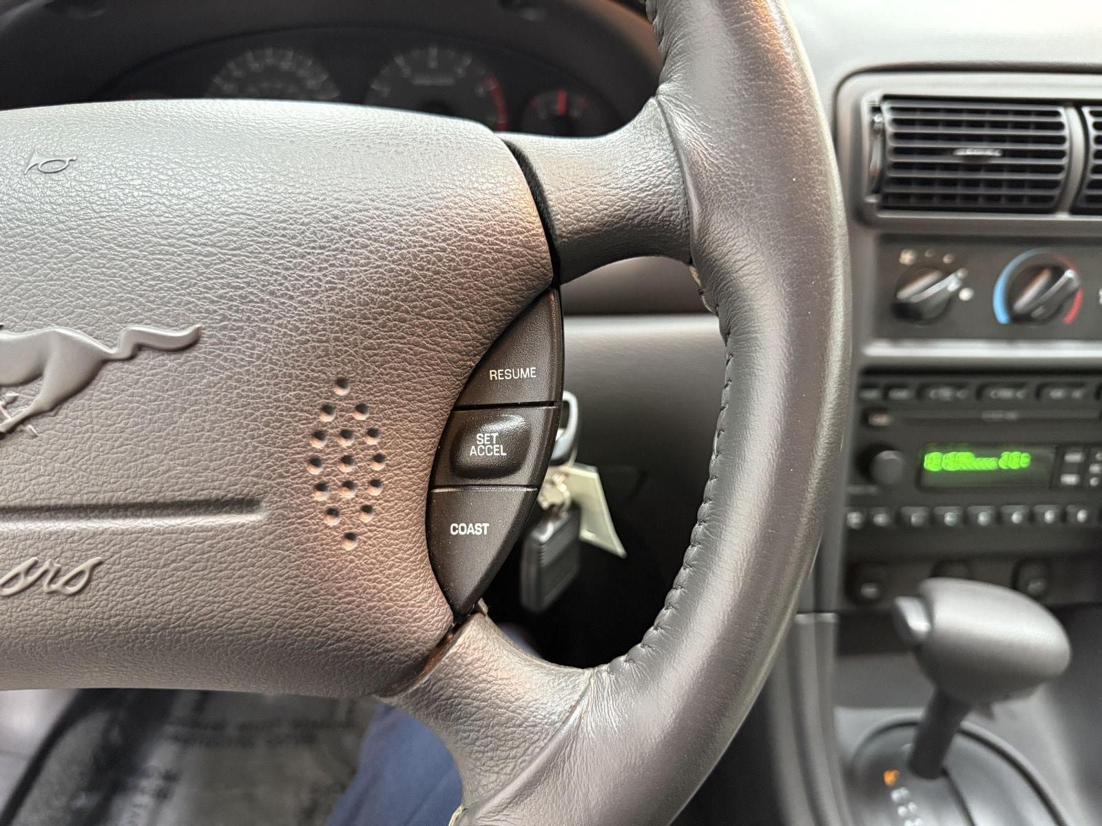 Used 2001 Ford Mustang GT Premium RWD image 13