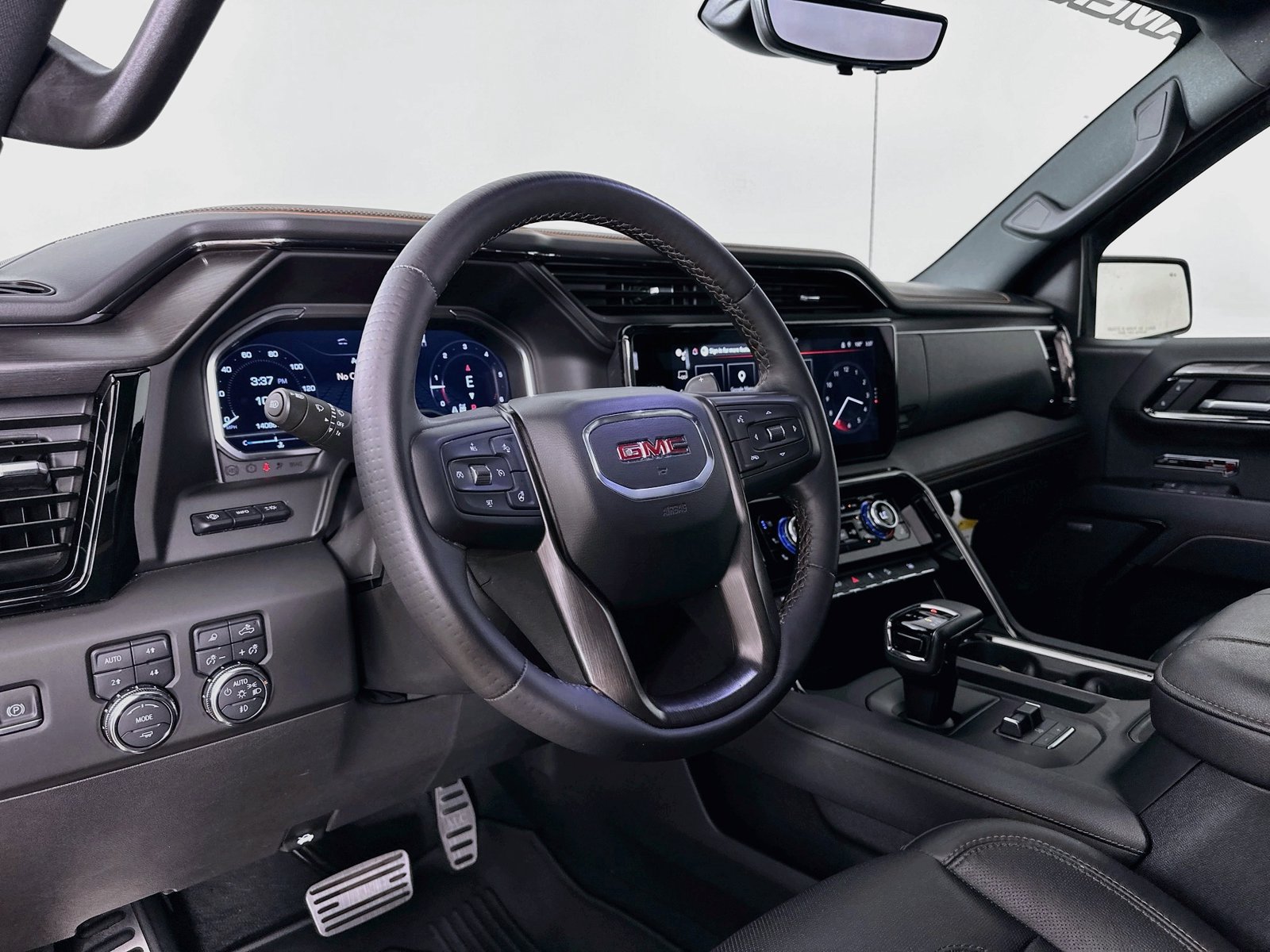 Used 2023 GMC Sierra 1500 AT4 w/ AT4 Premium Package AWD/4WD image 30