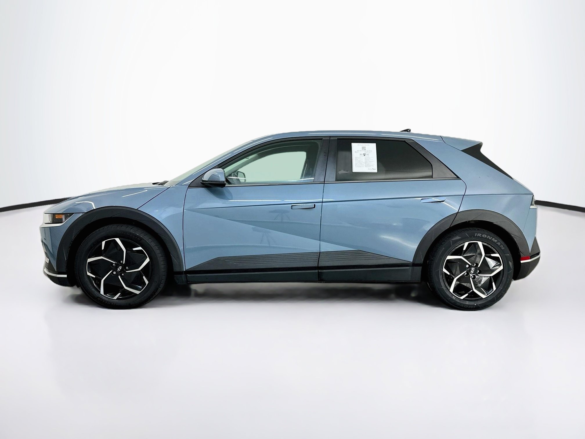 Used 2024 Hyundai Ioniq 5 SEL AWD/4WD image 4