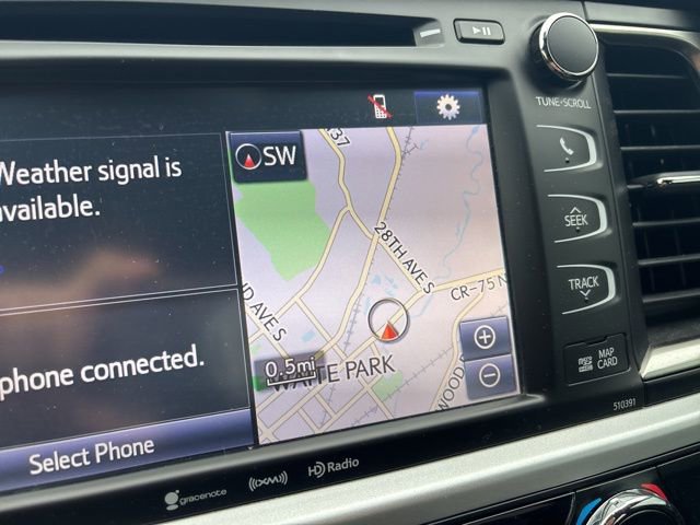 Used 2019 Toyota Highlander Limited Platinum AWD/4WD image 22