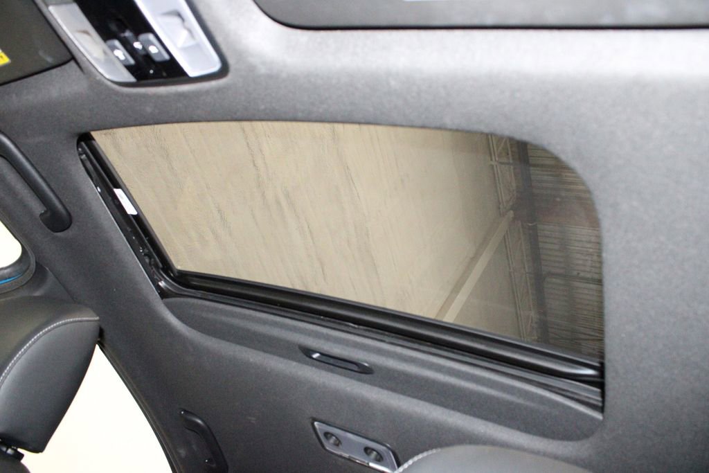 Used 2022 Kia Forte GT-Line w/ GT-Line Premium Package image 7