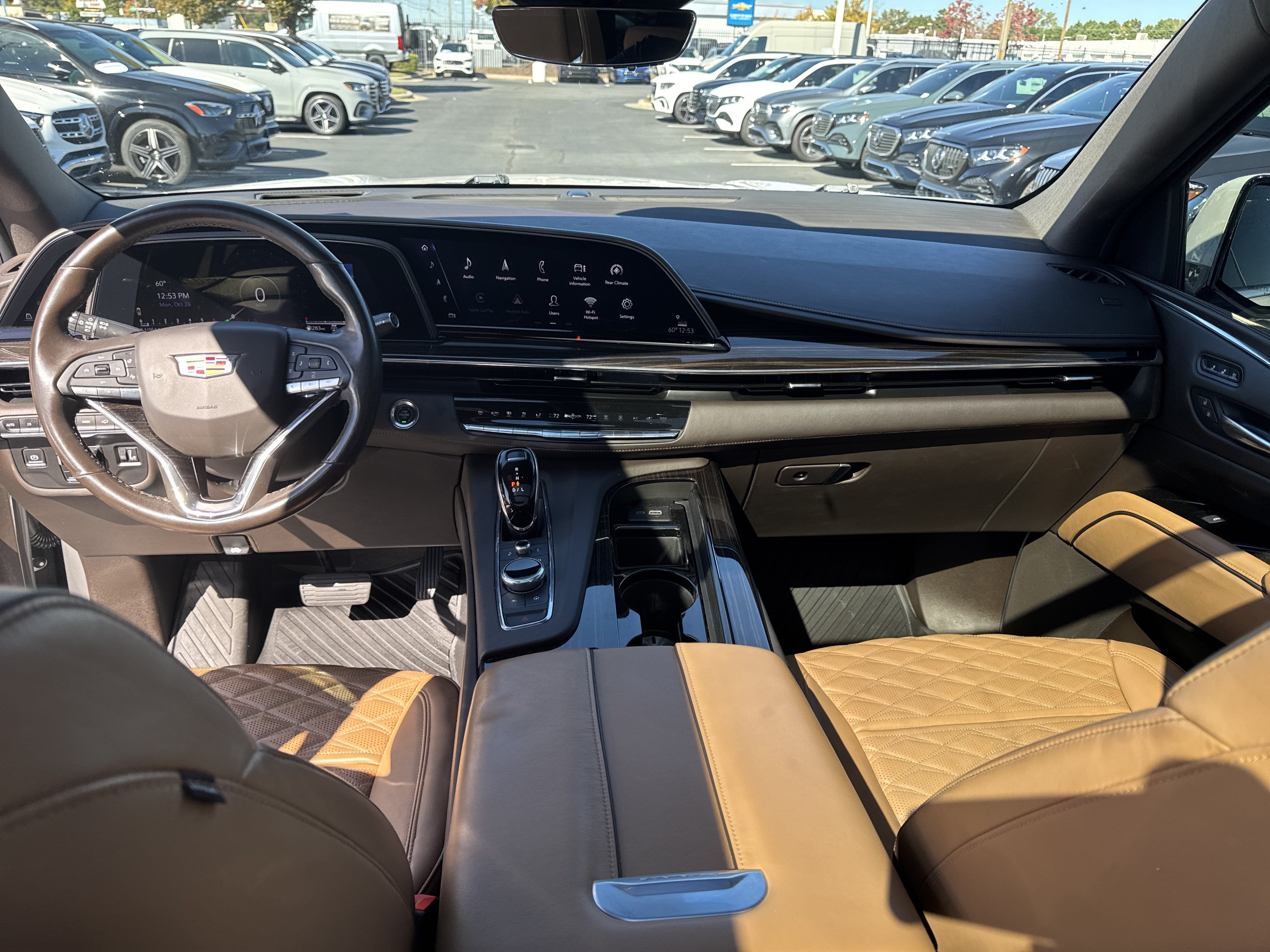 Used 2021 Cadillac Escalade Premium Luxury w/ Driver Assist Tech Package AWD/4WD image 30